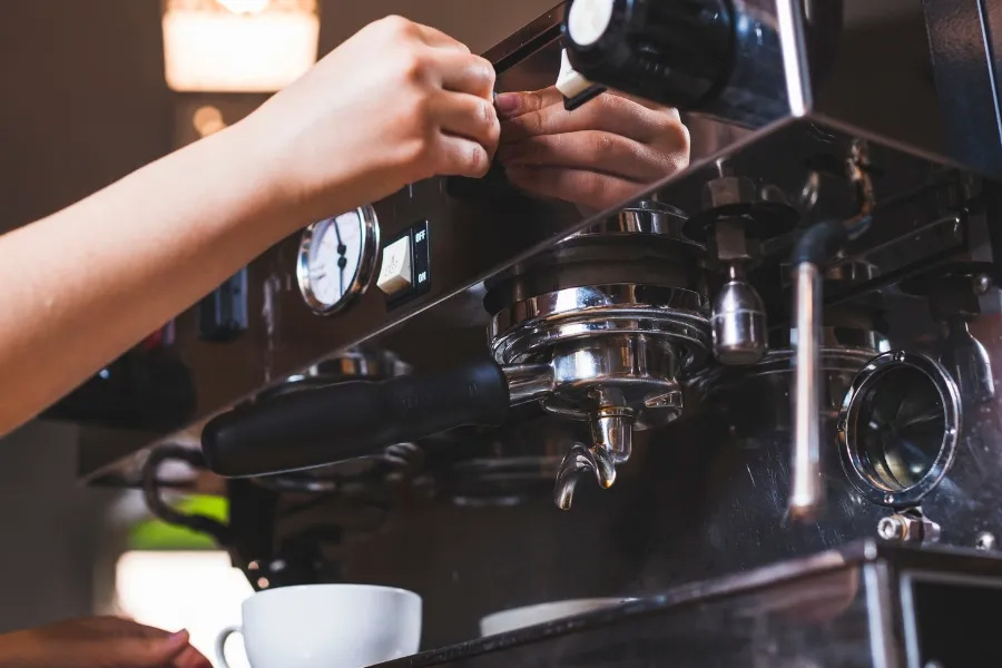 Kávégép felújítás Debrecen – használt kávégépek teljes körű felújítása