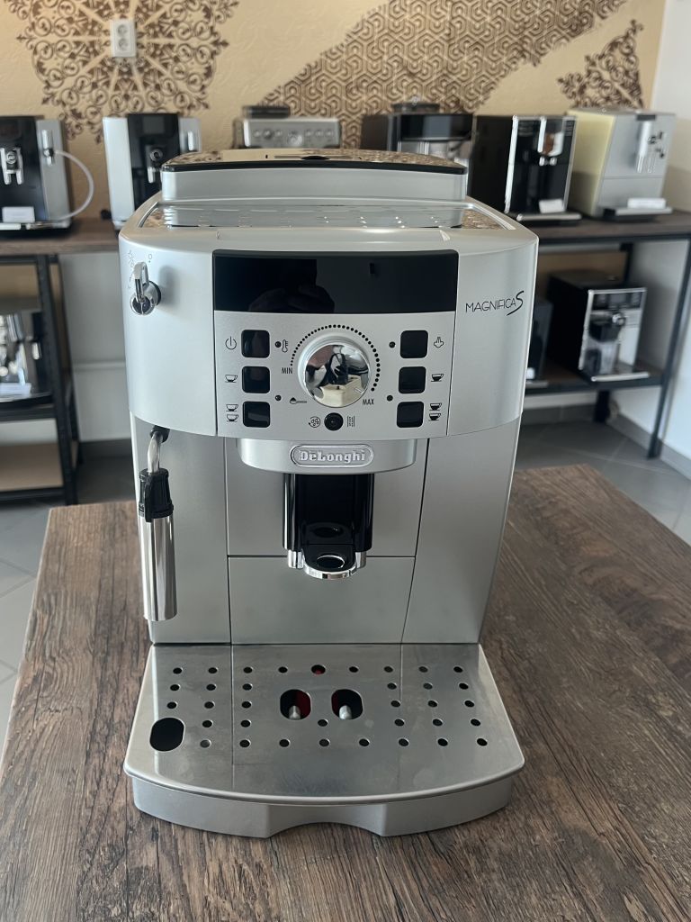 Delonghi magnifica s