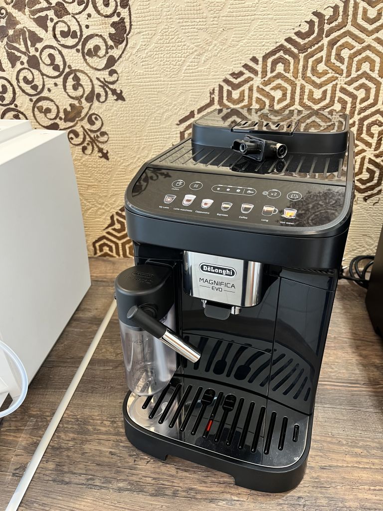 Delonghi Magnifica EVO
